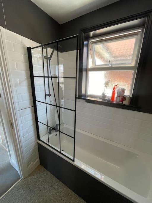 1 Bed Flat With Parking Near Town Centre Apartment Emsworth Exterior foto
