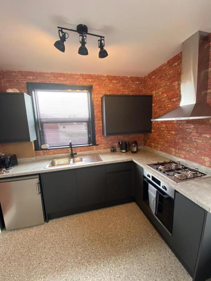 1 Bed Flat With Parking Near Town Centre Apartment Emsworth Exterior foto